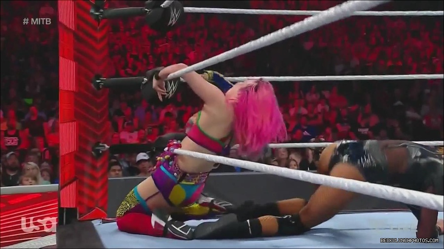WWE_Monday_Night_Raw_2022_06_20_720p_HDTV_x264-NWCHD_mp4_007273240.jpg