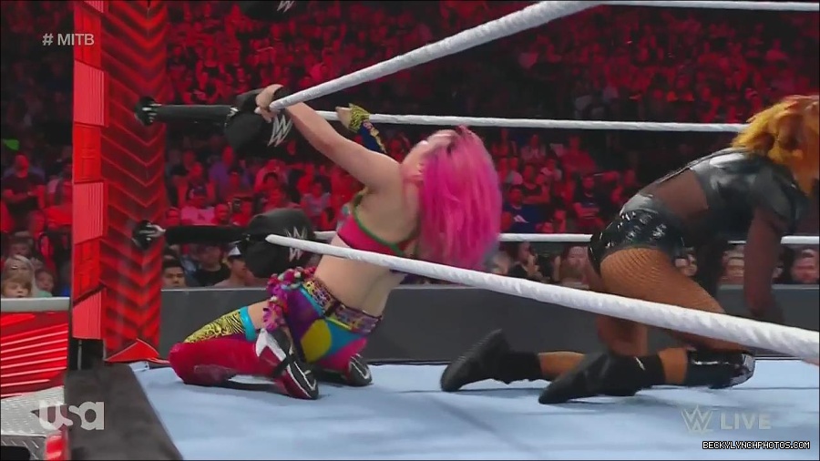 WWE_Monday_Night_Raw_2022_06_20_720p_HDTV_x264-NWCHD_mp4_007274040.jpg