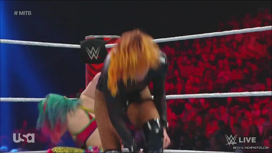 WWE_Monday_Night_Raw_2022_06_20_720p_HDTV_x264-NWCHD_mp4_007275642.jpg