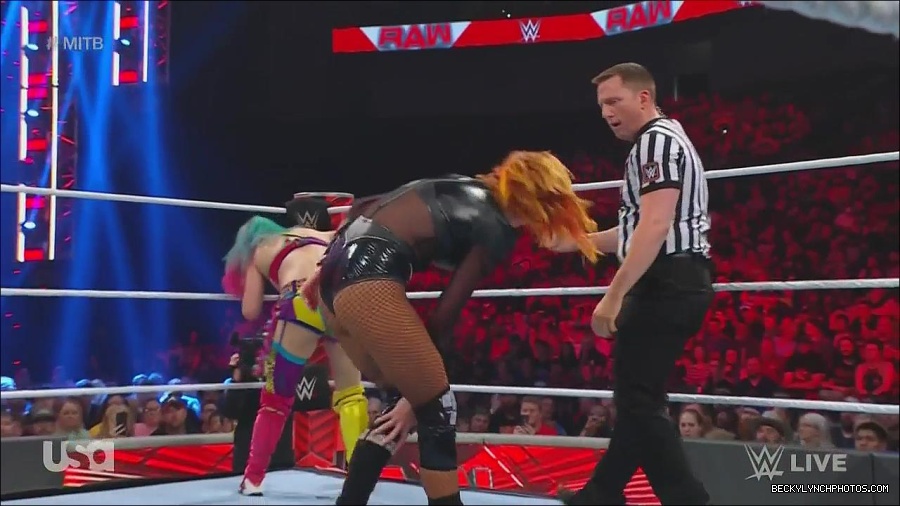 WWE_Monday_Night_Raw_2022_06_20_720p_HDTV_x264-NWCHD_mp4_007277244.jpg