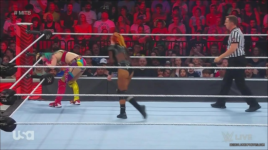 WWE_Monday_Night_Raw_2022_06_20_720p_HDTV_x264-NWCHD_mp4_007278445.jpg