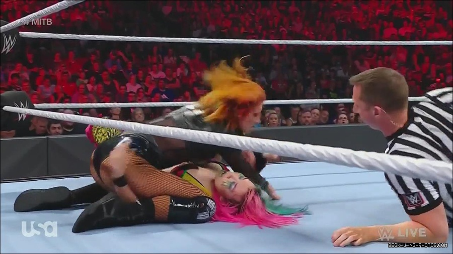 WWE_Monday_Night_Raw_2022_06_20_720p_HDTV_x264-NWCHD_mp4_007286853.jpg