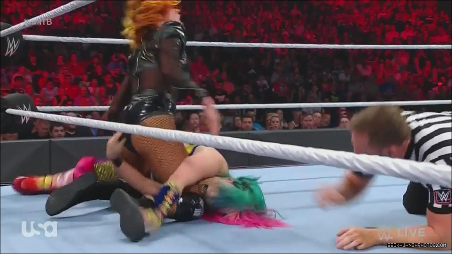 WWE_Monday_Night_Raw_2022_06_20_720p_HDTV_x264-NWCHD_mp4_007287254.jpg