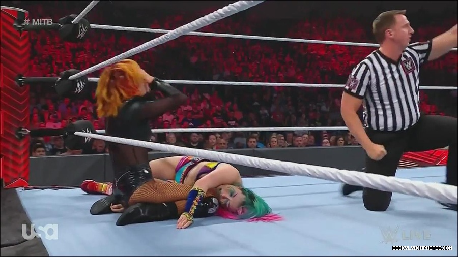 WWE_Monday_Night_Raw_2022_06_20_720p_HDTV_x264-NWCHD_mp4_007288054.jpg