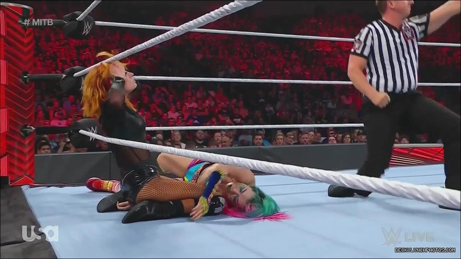 WWE_Monday_Night_Raw_2022_06_20_720p_HDTV_x264-NWCHD_mp4_007288455.jpg
