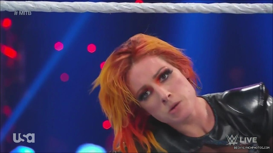 WWE_Monday_Night_Raw_2022_06_20_720p_HDTV_x264-NWCHD_mp4_007291258.jpg