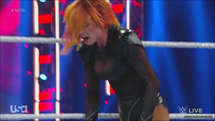 WWE_Monday_Night_Raw_2022_06_20_720p_HDTV_x264-NWCHD_mp4_007297664.jpg