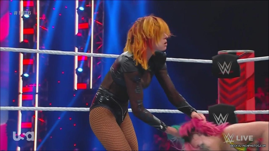 WWE_Monday_Night_Raw_2022_06_20_720p_HDTV_x264-NWCHD_mp4_007302068.jpg