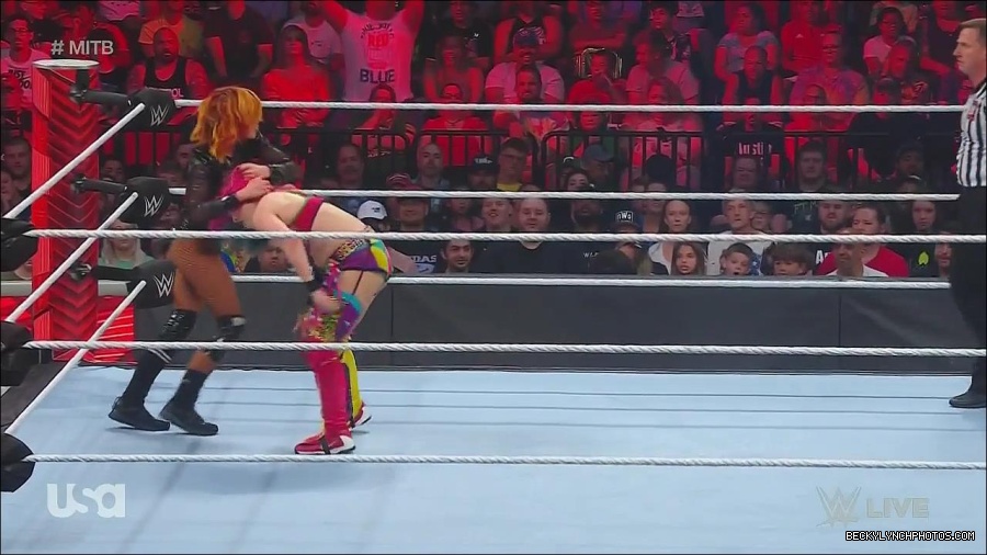 WWE_Monday_Night_Raw_2022_06_20_720p_HDTV_x264-NWCHD_mp4_007303270.jpg