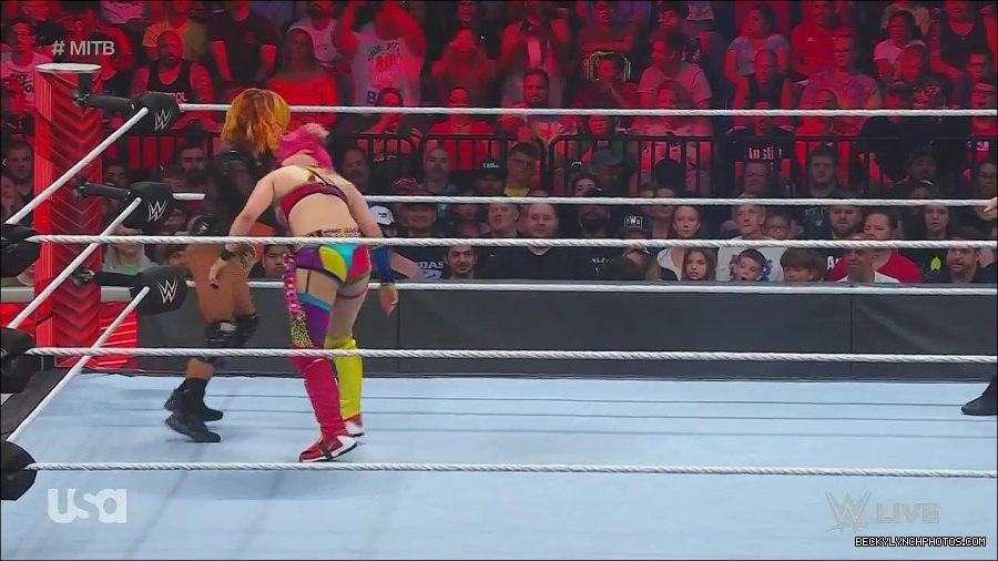 WWE_Monday_Night_Raw_2022_06_20_720p_HDTV_x264-NWCHD_mp4_007303670.jpg