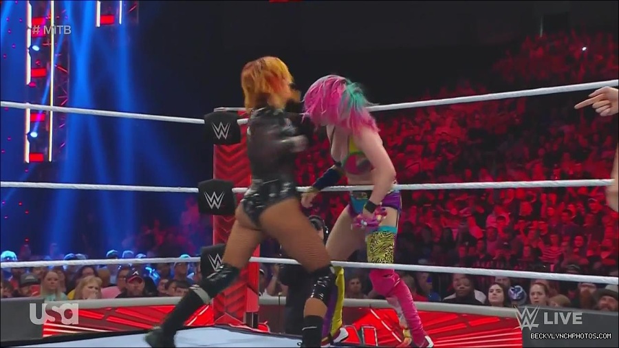 WWE_Monday_Night_Raw_2022_06_20_720p_HDTV_x264-NWCHD_mp4_007306473.jpg