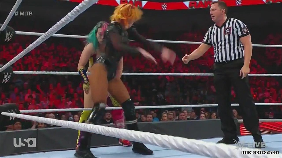 WWE_Monday_Night_Raw_2022_06_20_720p_HDTV_x264-NWCHD_mp4_007308475.jpg