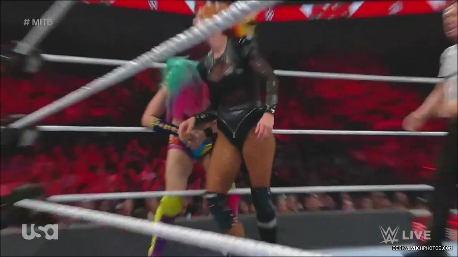 WWE_Monday_Night_Raw_2022_06_20_720p_HDTV_x264-NWCHD_mp4_007309276.jpg