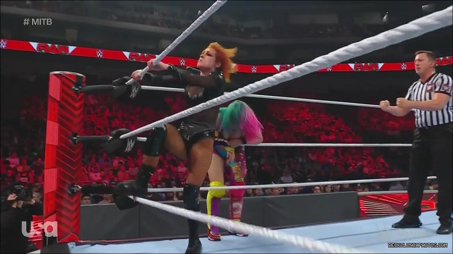 WWE_Monday_Night_Raw_2022_06_20_720p_HDTV_x264-NWCHD_mp4_007310477.jpg