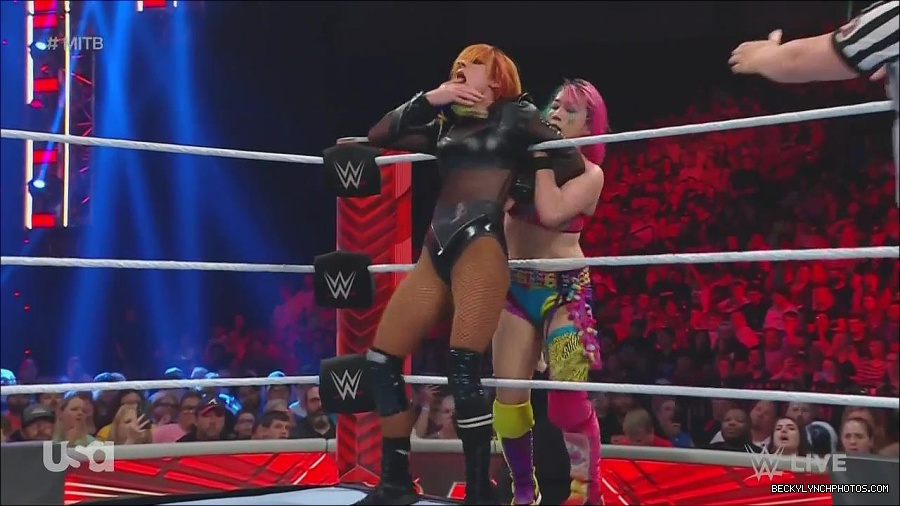 WWE_Monday_Night_Raw_2022_06_20_720p_HDTV_x264-NWCHD_mp4_007317684.jpg