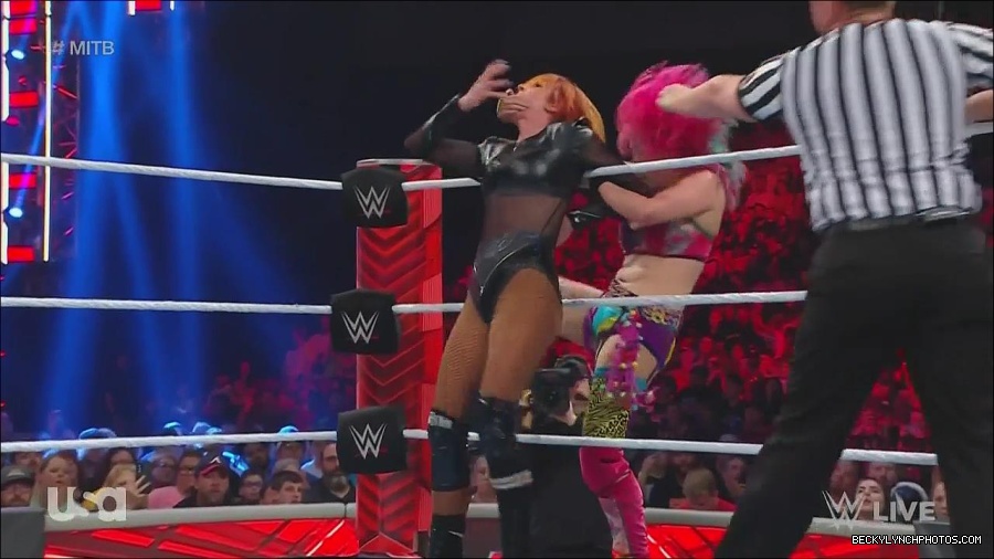 WWE_Monday_Night_Raw_2022_06_20_720p_HDTV_x264-NWCHD_mp4_007318084.jpg