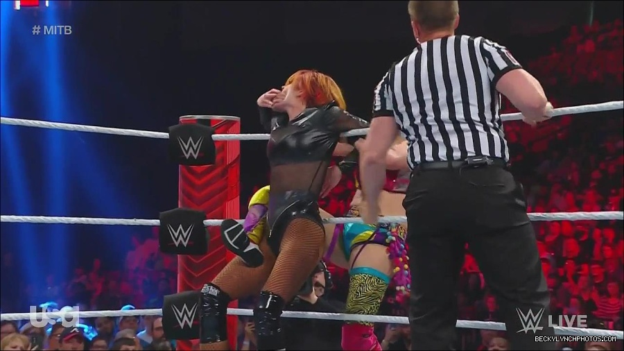 WWE_Monday_Night_Raw_2022_06_20_720p_HDTV_x264-NWCHD_mp4_007320487.jpg
