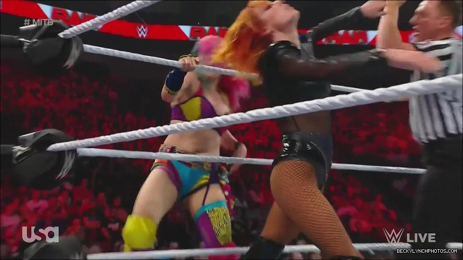 WWE_Monday_Night_Raw_2022_06_20_720p_HDTV_x264-NWCHD_mp4_007323290.jpg