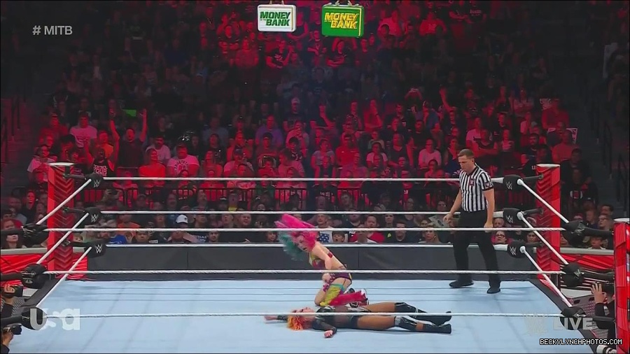 WWE_Monday_Night_Raw_2022_06_20_720p_HDTV_x264-NWCHD_mp4_007333700.jpg