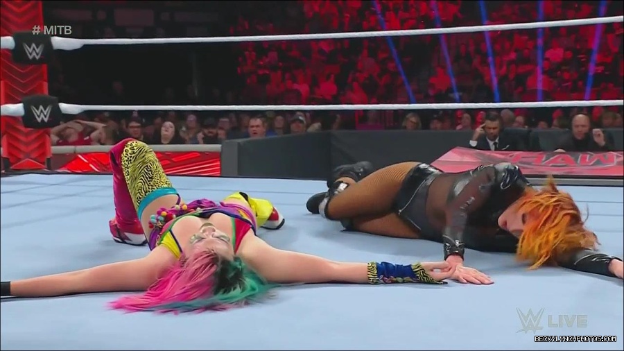 WWE_Monday_Night_Raw_2022_06_20_720p_HDTV_x264-NWCHD_mp4_007340106.jpg