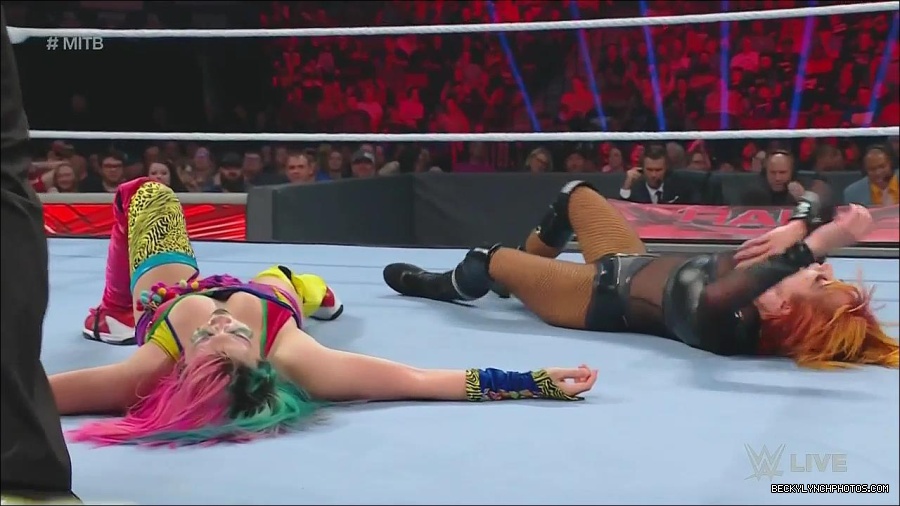 WWE_Monday_Night_Raw_2022_06_20_720p_HDTV_x264-NWCHD_mp4_007340907.jpg
