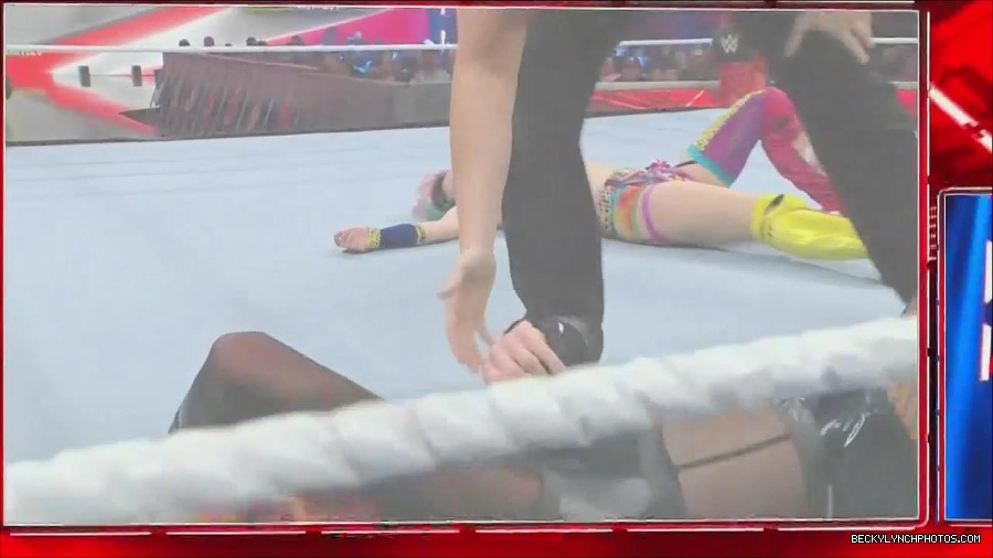 WWE_Monday_Night_Raw_2022_06_20_720p_HDTV_x264-NWCHD_mp4_007344110.jpg