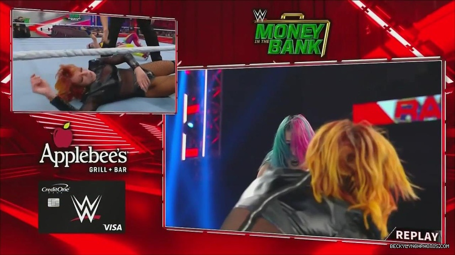WWE_Monday_Night_Raw_2022_06_20_720p_HDTV_x264-NWCHD_mp4_007344911.jpg