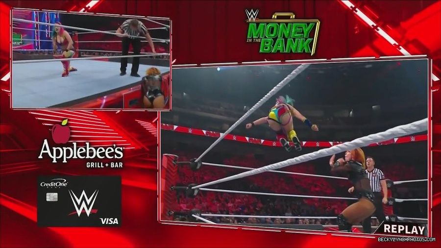 WWE_Monday_Night_Raw_2022_06_20_720p_HDTV_x264-NWCHD_mp4_007352118.jpg