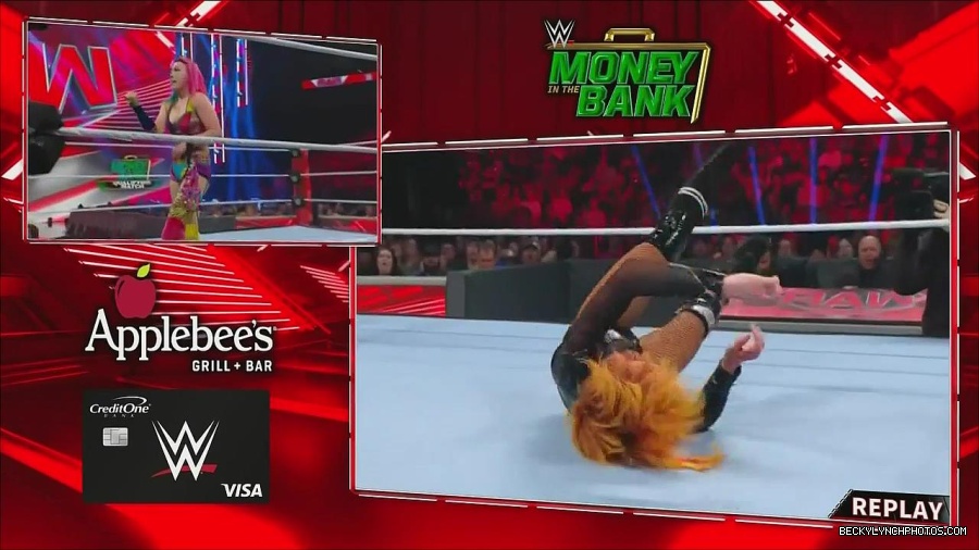 WWE_Monday_Night_Raw_2022_06_20_720p_HDTV_x264-NWCHD_mp4_007353720.jpg