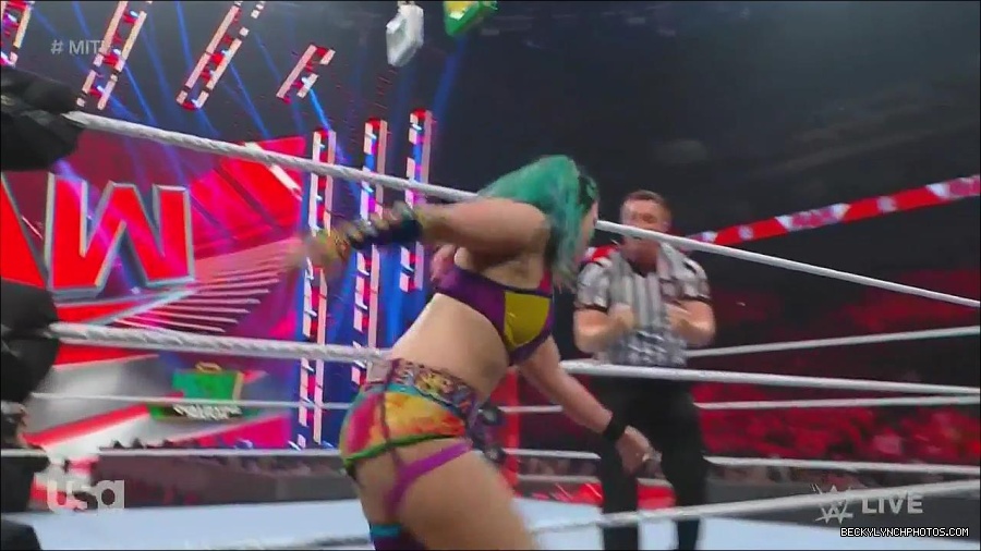 WWE_Monday_Night_Raw_2022_06_20_720p_HDTV_x264-NWCHD_mp4_007358525.jpg
