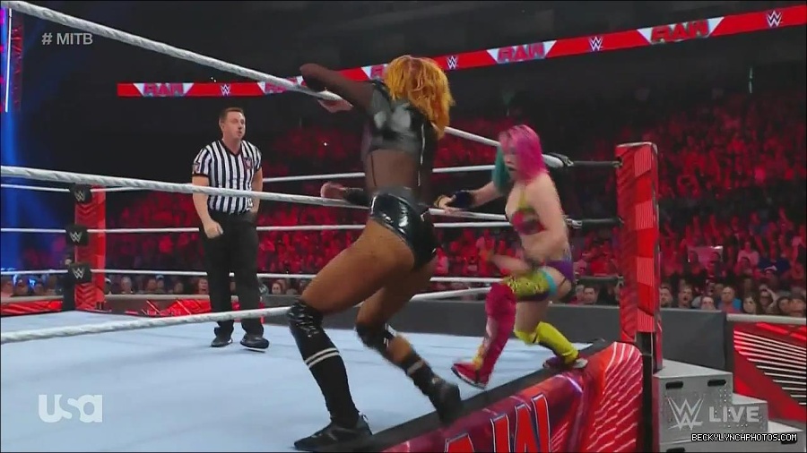 WWE_Monday_Night_Raw_2022_06_20_720p_HDTV_x264-NWCHD_mp4_007360927.jpg