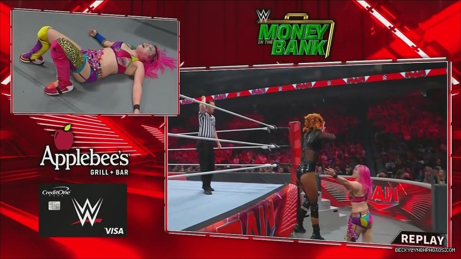 WWE_Monday_Night_Raw_2022_06_20_720p_HDTV_x264-NWCHD_mp4_007394961.jpg