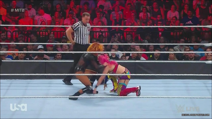 WWE_Monday_Night_Raw_2022_06_20_720p_HDTV_x264-NWCHD_mp4_007421788.jpg