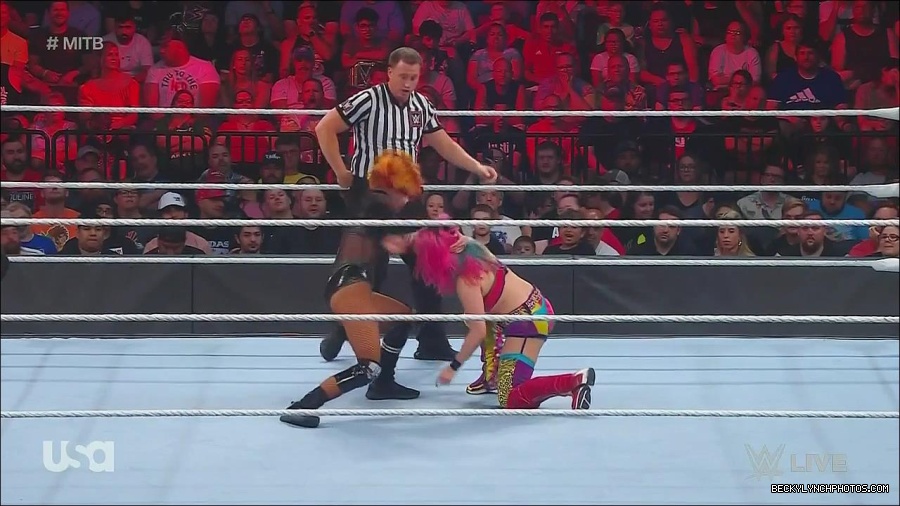 WWE_Monday_Night_Raw_2022_06_20_720p_HDTV_x264-NWCHD_mp4_007422188.jpg