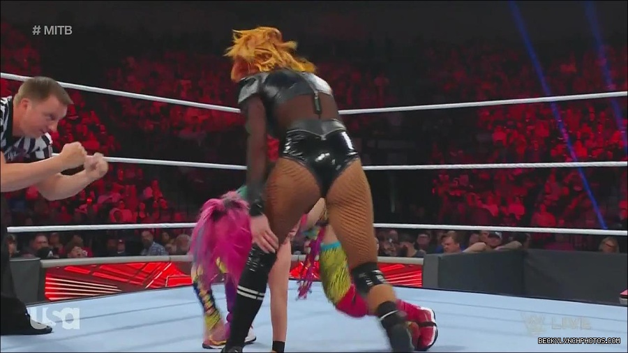 WWE_Monday_Night_Raw_2022_06_20_720p_HDTV_x264-NWCHD_mp4_007422989.jpg
