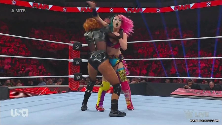 WWE_Monday_Night_Raw_2022_06_20_720p_HDTV_x264-NWCHD_mp4_007426192.jpg