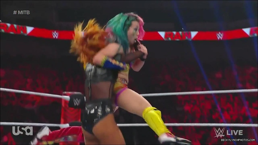 WWE_Monday_Night_Raw_2022_06_20_720p_HDTV_x264-NWCHD_mp4_007427394.jpg