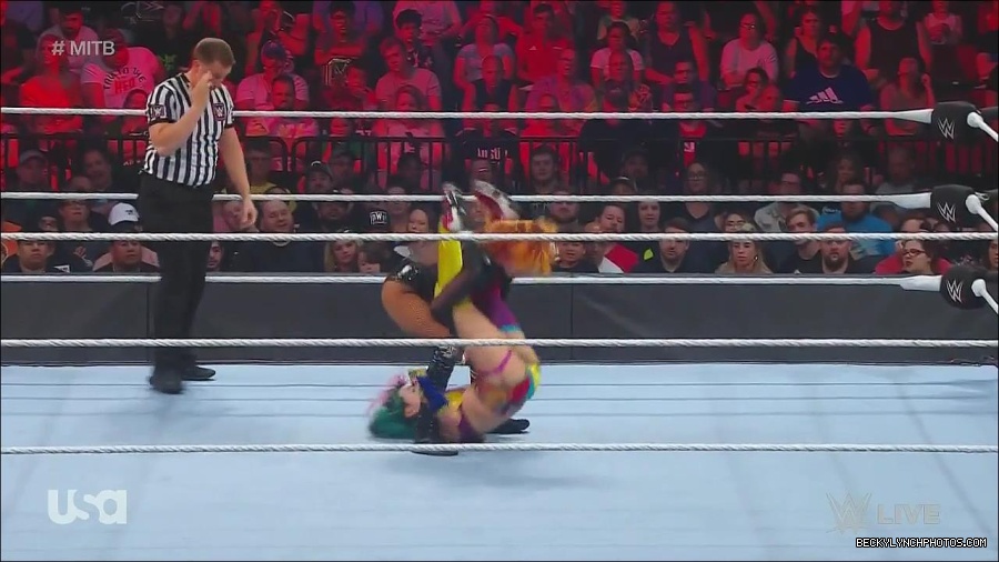 WWE_Monday_Night_Raw_2022_06_20_720p_HDTV_x264-NWCHD_mp4_007428194.jpg