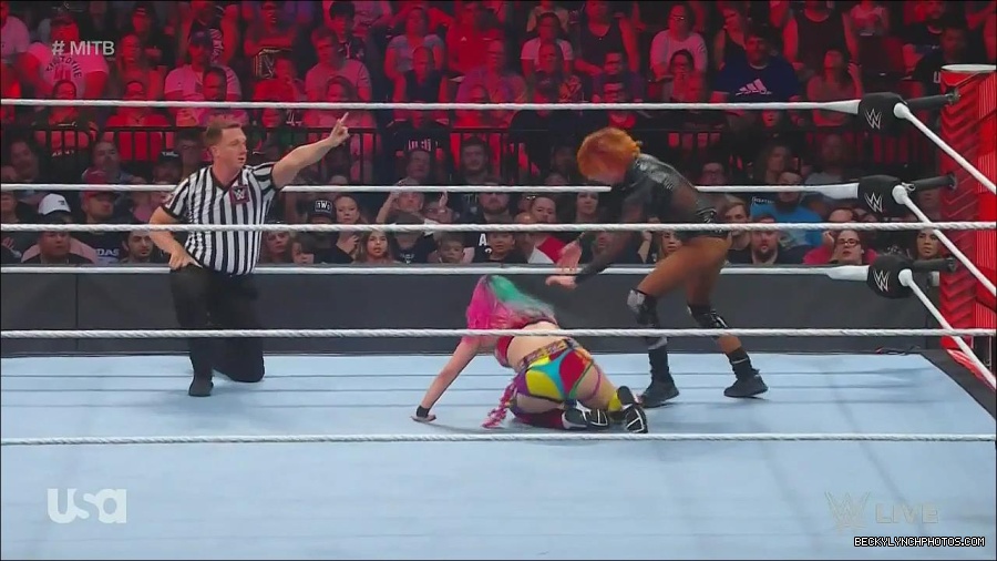 WWE_Monday_Night_Raw_2022_06_20_720p_HDTV_x264-NWCHD_mp4_007432198.jpg