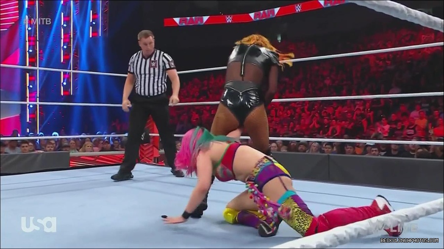 WWE_Monday_Night_Raw_2022_06_20_720p_HDTV_x264-NWCHD_mp4_007434601.jpg