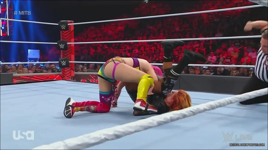 WWE_Monday_Night_Raw_2022_06_20_720p_HDTV_x264-NWCHD_mp4_007442208.jpg