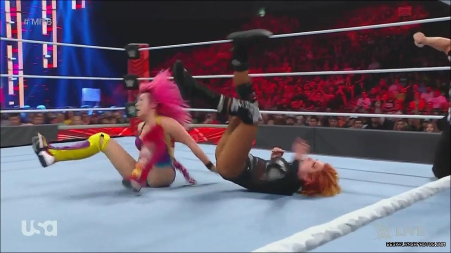 WWE_Monday_Night_Raw_2022_06_20_720p_HDTV_x264-NWCHD_mp4_007443009.jpg