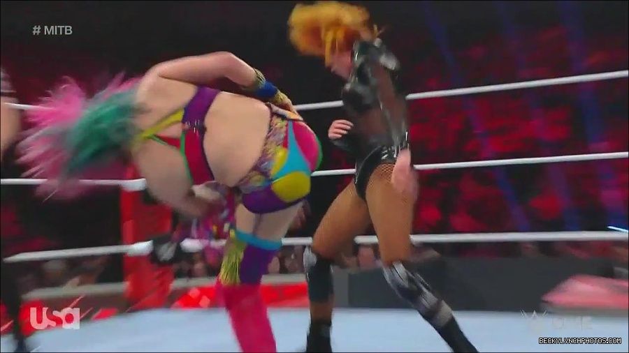 WWE_Monday_Night_Raw_2022_06_20_720p_HDTV_x264-NWCHD_mp4_007445011.jpg