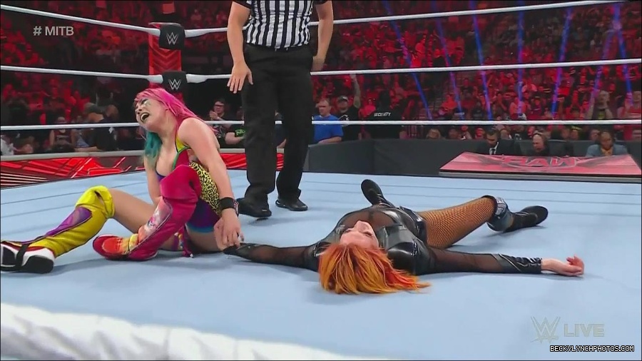 WWE_Monday_Night_Raw_2022_06_20_720p_HDTV_x264-NWCHD_mp4_007461428.jpg