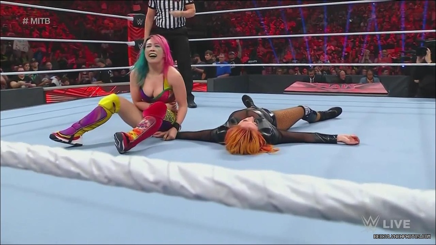 WWE_Monday_Night_Raw_2022_06_20_720p_HDTV_x264-NWCHD_mp4_007462629.jpg