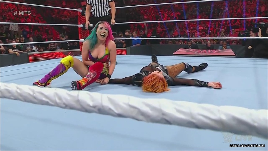 WWE_Monday_Night_Raw_2022_06_20_720p_HDTV_x264-NWCHD_mp4_007463029.jpg