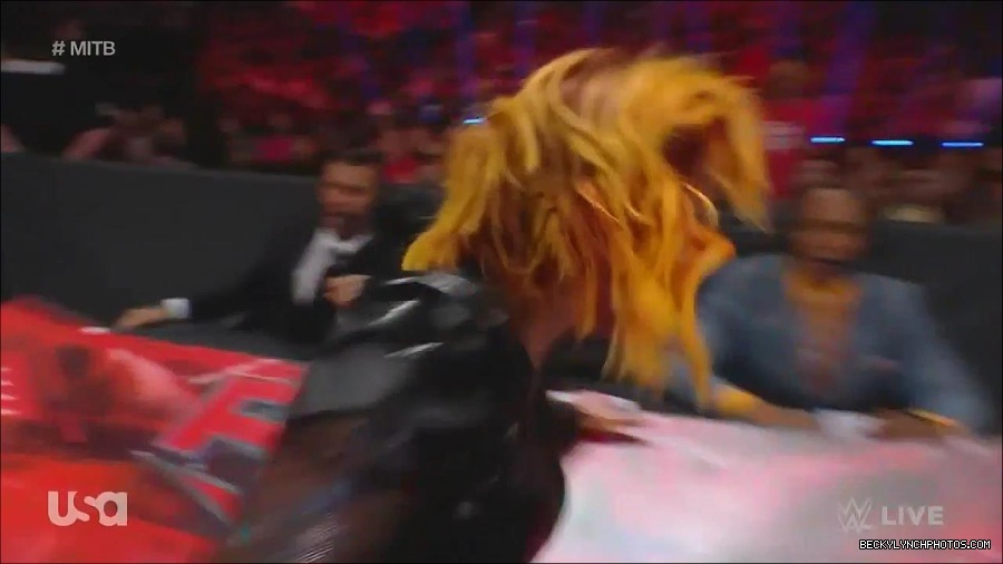 WWE_Monday_Night_Raw_2022_06_20_720p_HDTV_x264-NWCHD_mp4_007495462.jpg