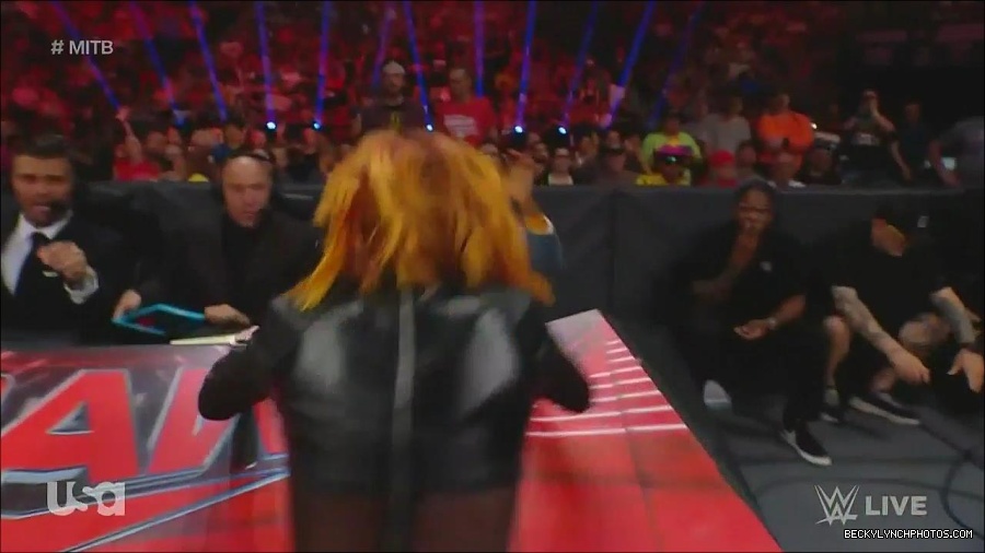 WWE_Monday_Night_Raw_2022_06_20_720p_HDTV_x264-NWCHD_mp4_007495862.jpg