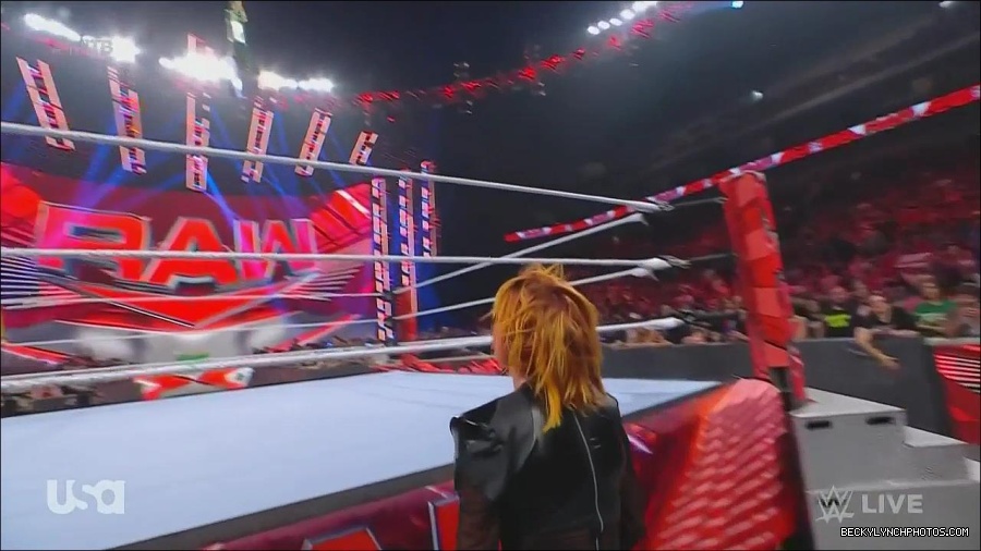 WWE_Monday_Night_Raw_2022_06_20_720p_HDTV_x264-NWCHD_mp4_007521888.jpg