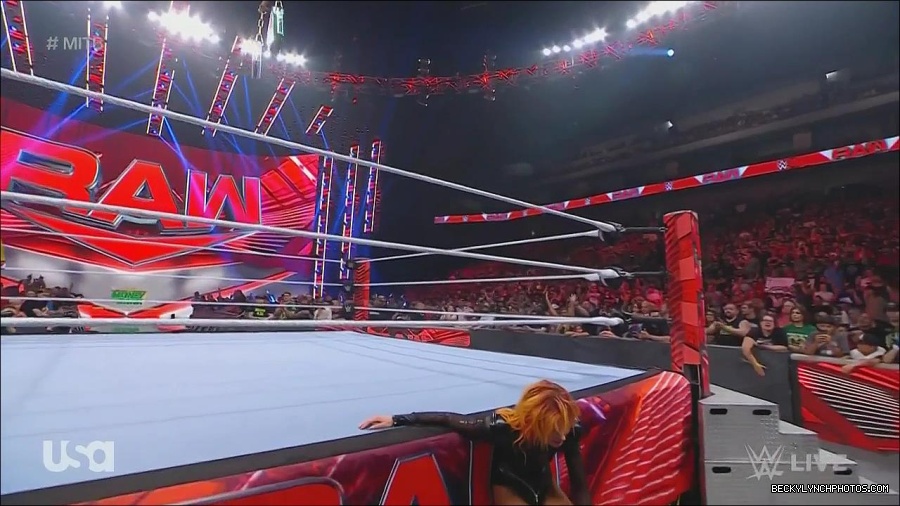 WWE_Monday_Night_Raw_2022_06_20_720p_HDTV_x264-NWCHD_mp4_007525091.jpg